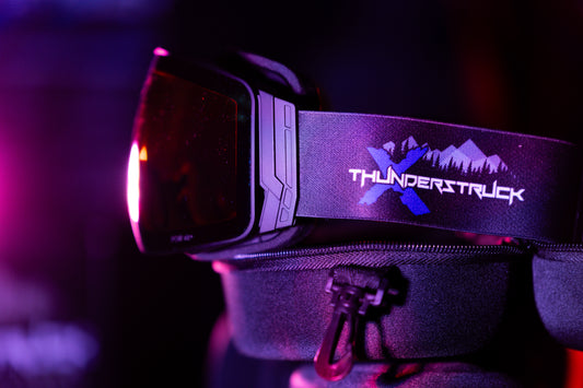 Thunderstruck Pilot Knob Snow Goggle